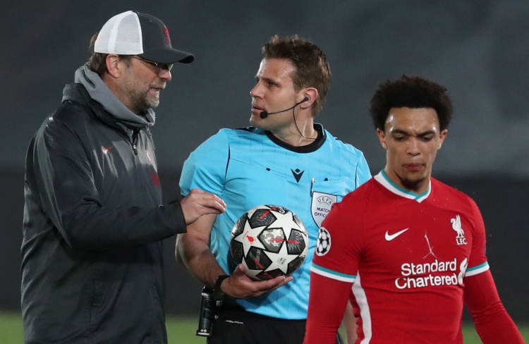 拉诺基亚：互换门将国米很可能赢德比；我不认为米兰能争冠（拉诺基亚：若互换门将，国米更可能赢德比；不看好米兰争冠）