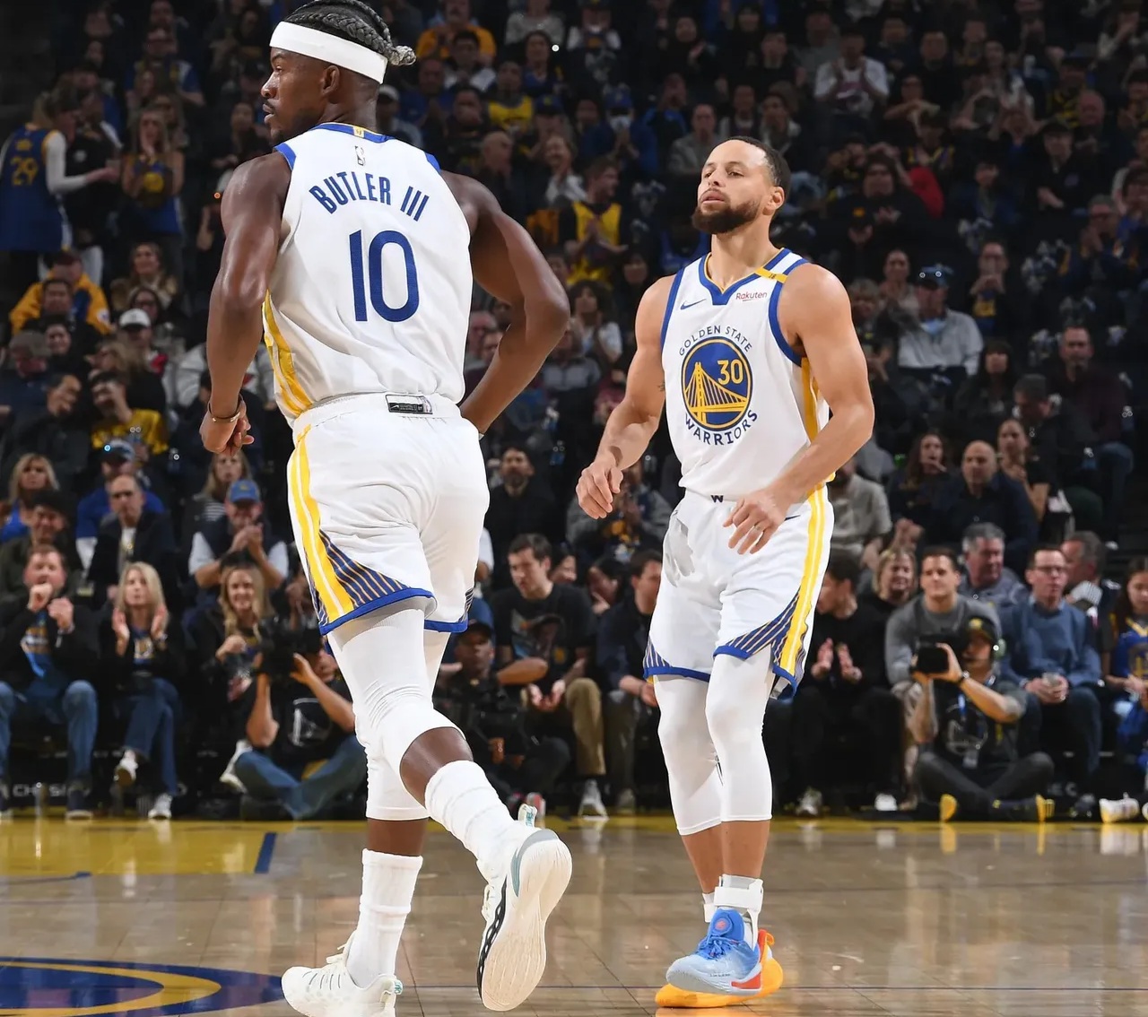 孔帕尼：我不想看到“孔帕尼足球”，我想看到拜仁的风格（孔帕尼：不追求“孔帕尼足球”，只想踢出拜仁风格）