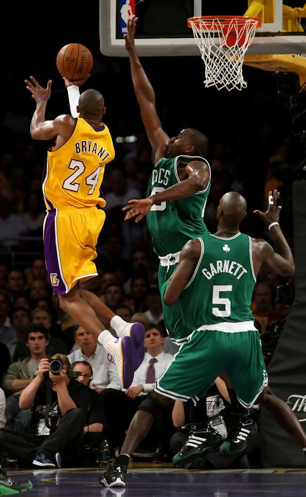 贝尔萨：我是个毒瘤，是那种会让环境变得紧张的人（贝尔萨：我是个麻烦人物，总会让团队气氛紧张）