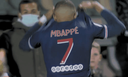 复古？多特球迷提议将球队队徽换回上世纪曾使用过的经典风格