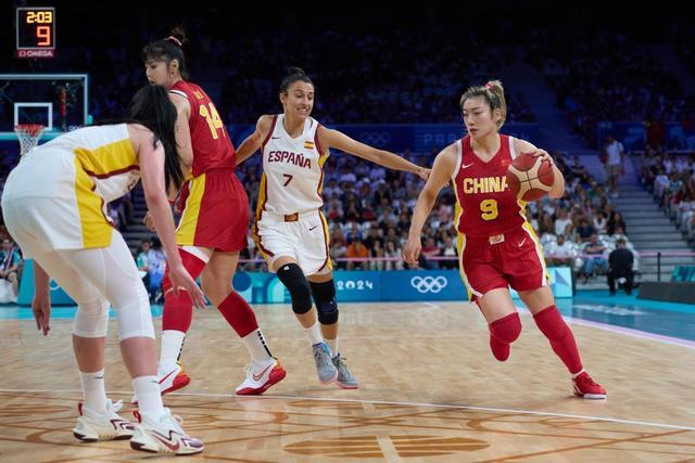 NBL国王官方：马鲁阿奇将因膝盖酸痛缺席对阵破坏者的比赛（NBL国王队官宣：马鲁阿奇因膝部酸痛缺席与破坏者之战）