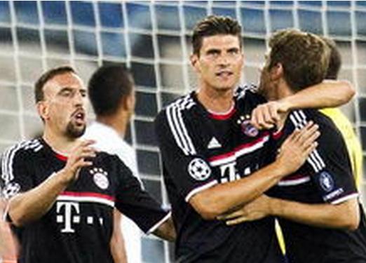 半场：热那亚1-1佛罗伦萨，厄斯蒂高破门，古德蒙德松点射