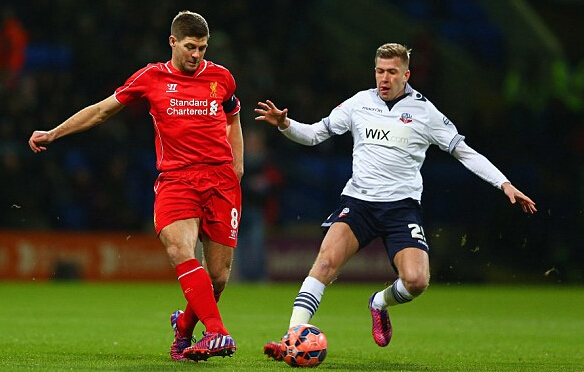 湖人浓眉哥篮下统治力助球队获胜（浓眉内线统治加持，湖人收获胜利）