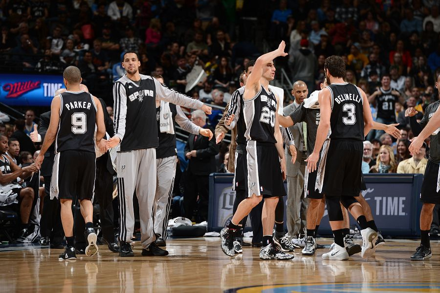 替补球员上场即助攻制胜球（替补登场送出制胜助攻）