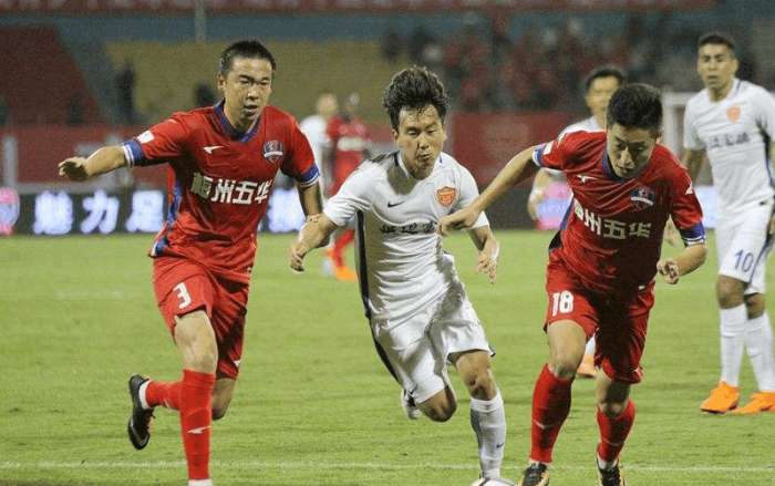 因右踝发炎，朗尼克取消了担任阿森纳vs拜仁解说嘉宾的计划